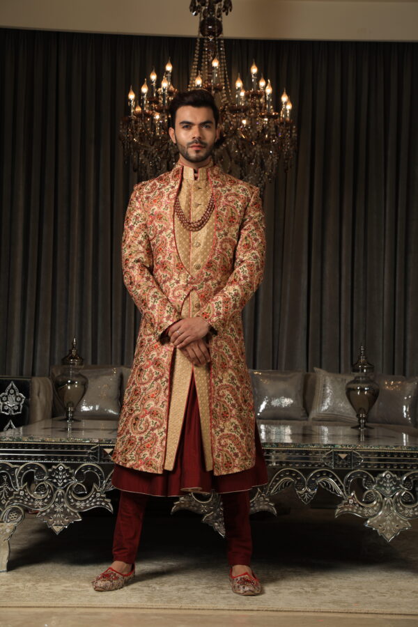 MAHARAJAS PRIDE SHERWANI - Image 4